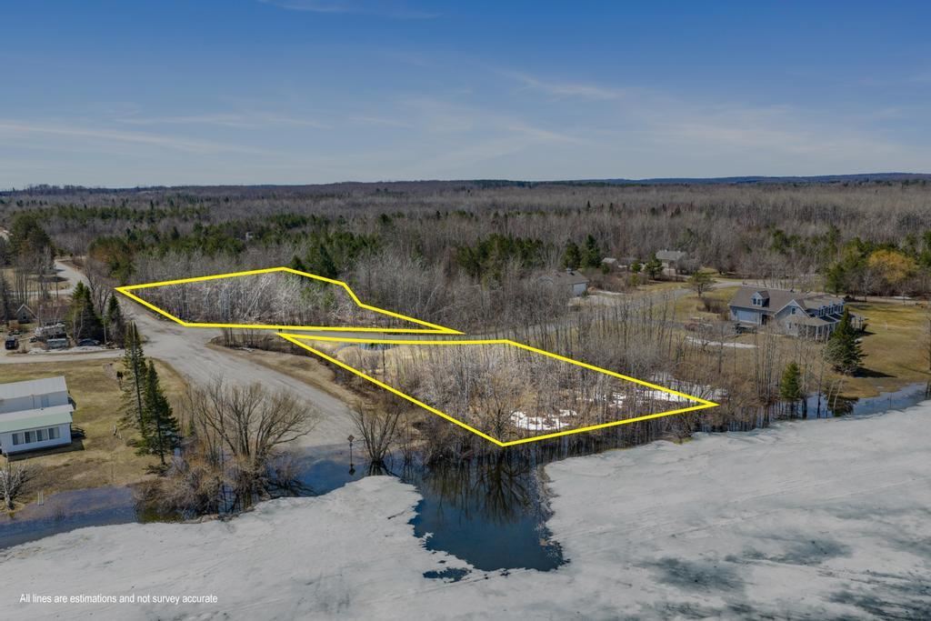 V/l Paradise Lane Levering MI 49755