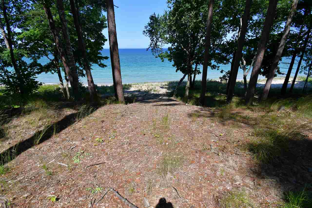 Mount Mcsauba Road Charlevoix MI 49720
