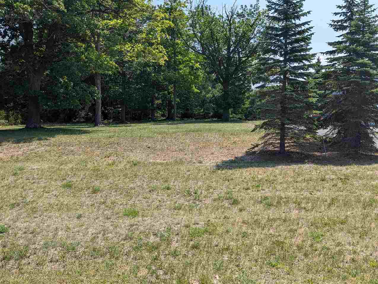 840 Petoskey Avenue Charlevoix MI 49720