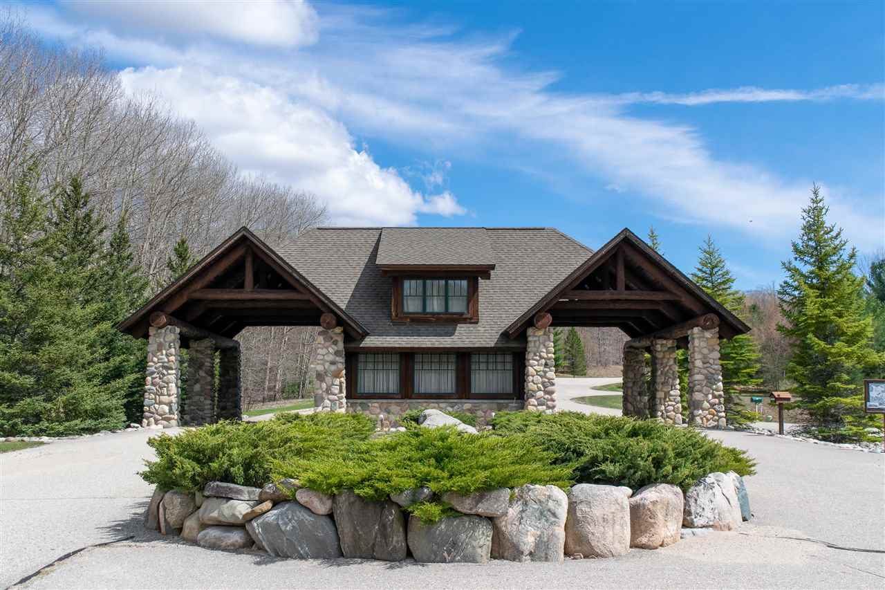 6129 Wintergreen Drive Harbor Springs MI 49740