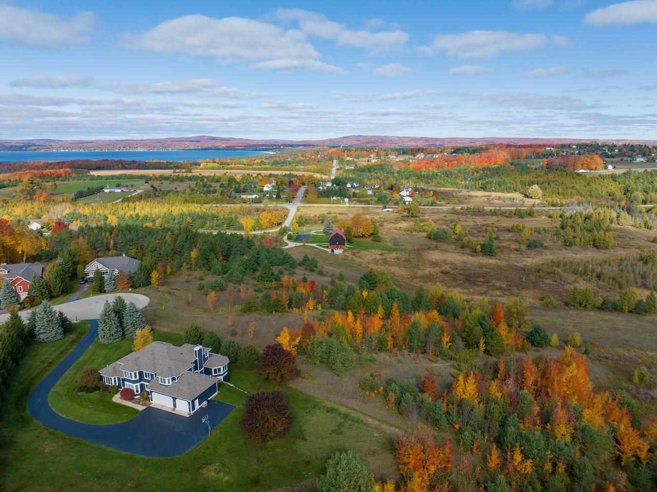 700 Harbor View Lane Petoskey MI 49770