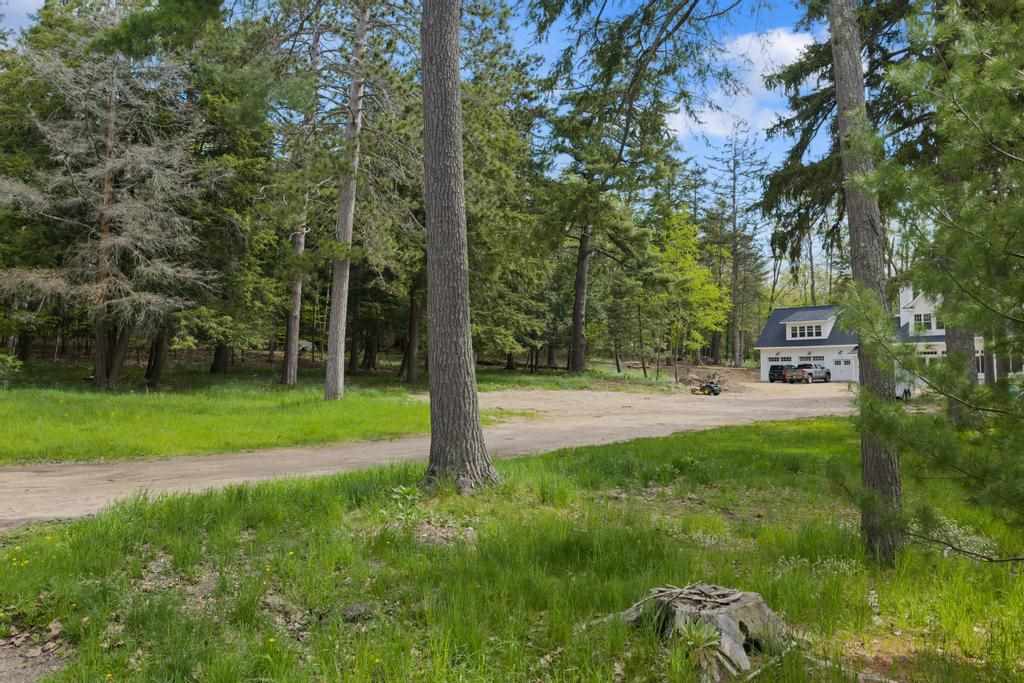 582 W Bluff Drive Harbor Springs MI 49770-000