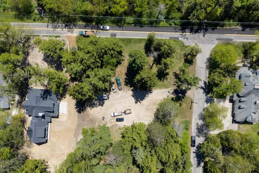 582 W Bluff Drive Harbor Springs MI 49770-000