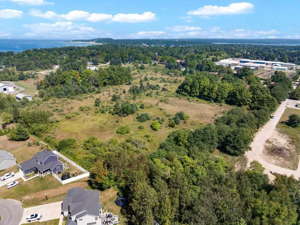 Tbd W Carpenter/sheridan Street Charlevoix MI 49720