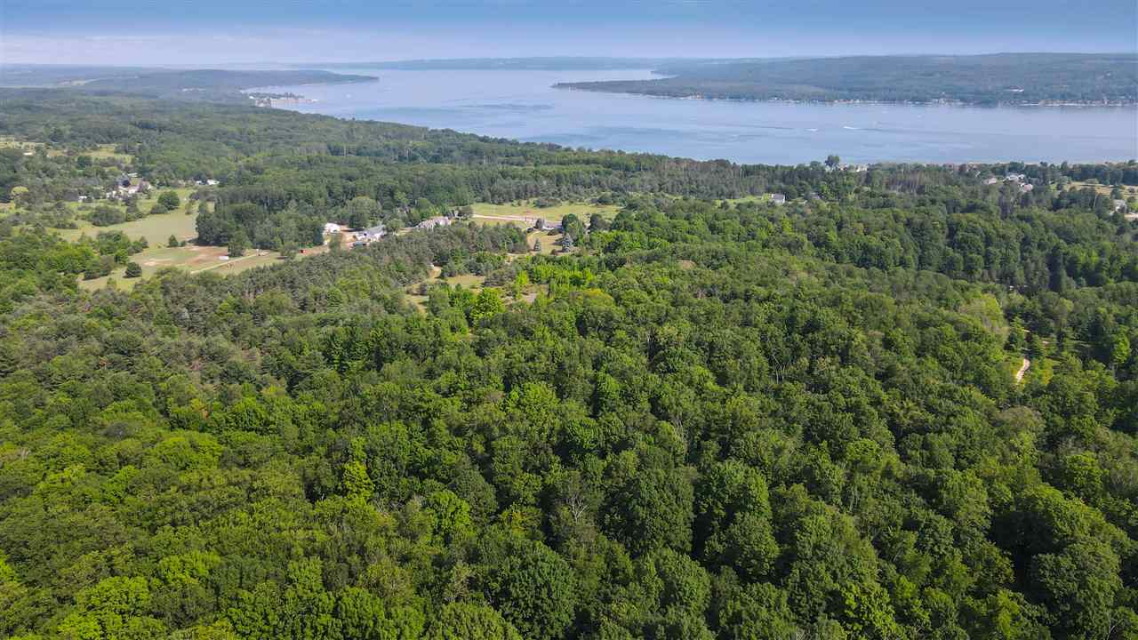 626 Hull Street Boyne City MI 49712