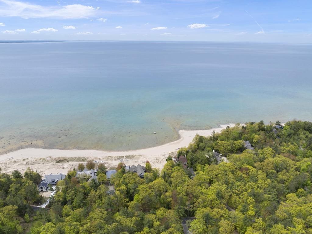 8385 Seven Mile Point Court Harbor Springs MI 49740