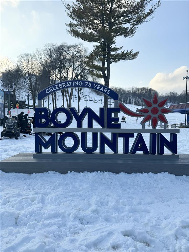 10 E Bettman Boyne Falls MI 49713