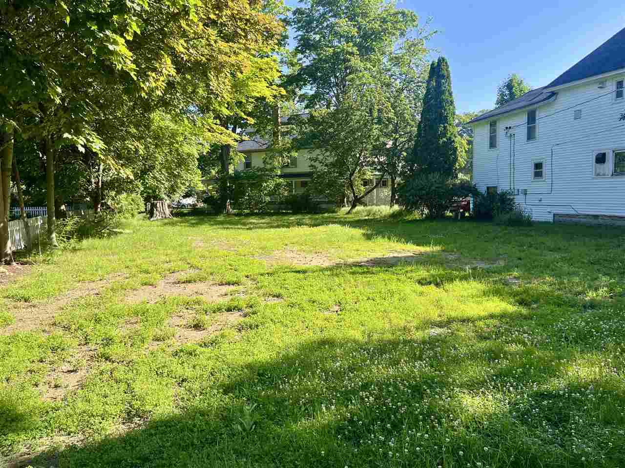 101 Ainslie Street Charlevoix MI 49720