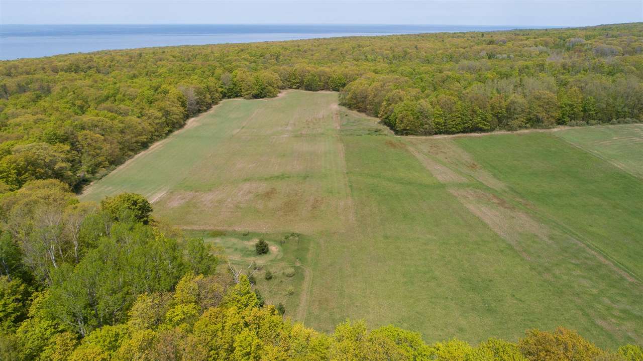 9400 W Robinson Road Harbor Springs MI 49740