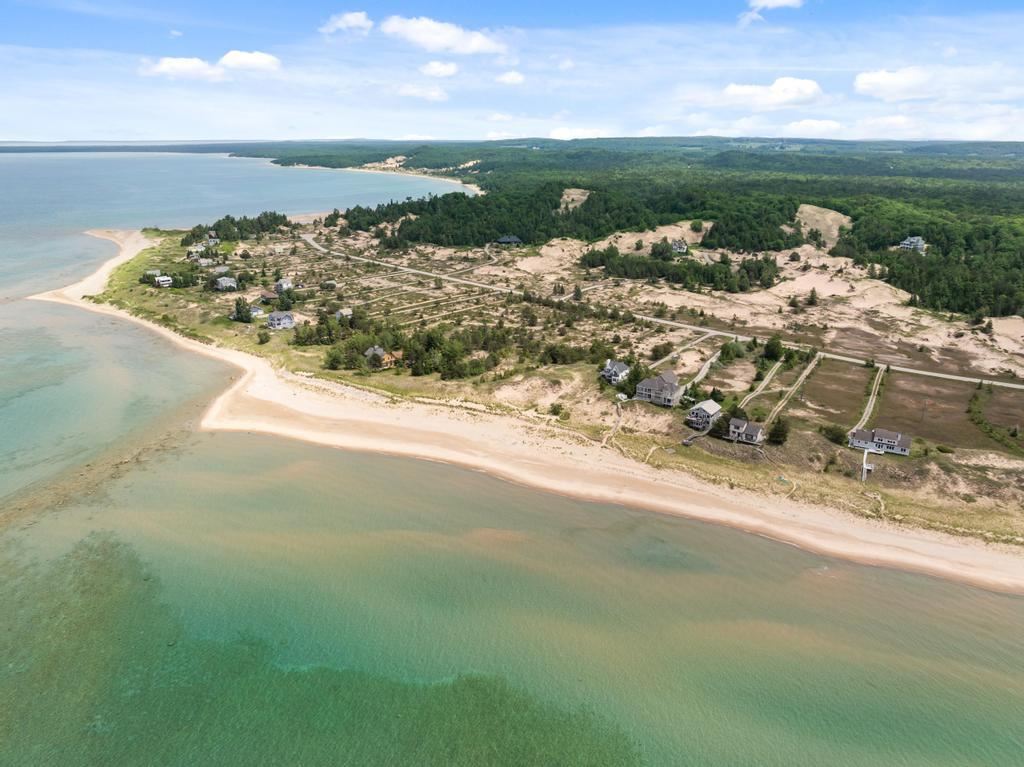 3645 Sturgeon Bay Shore Trail Harbor Springs MI 49740