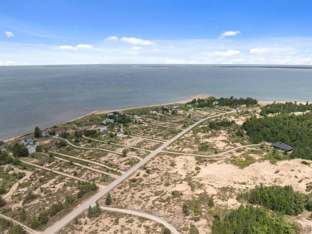 3645 Sturgeon Bay Shore Trail Harbor Springs MI 49740