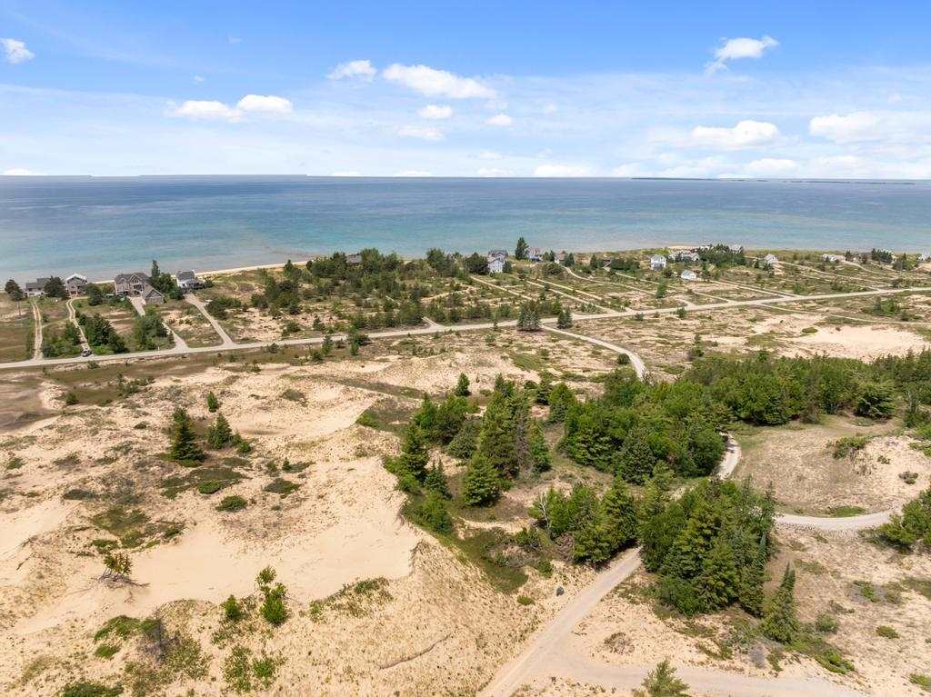 3645 Sturgeon Bay Shore Trail Harbor Springs MI 49740