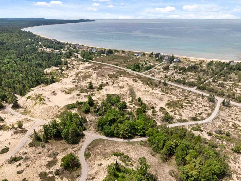 3645 Sturgeon Bay Shore Trail Harbor Springs MI 49740