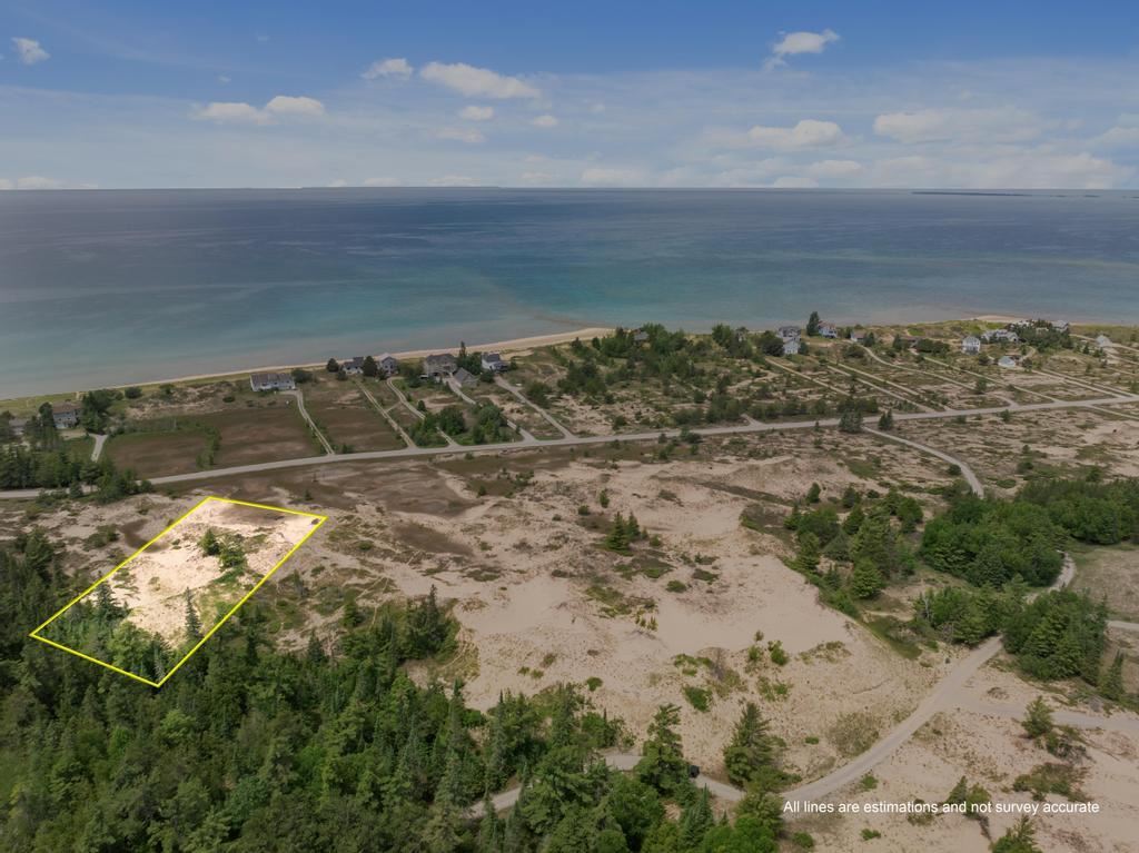 3645 Sturgeon Bay Shore Trail Harbor Springs MI 49740