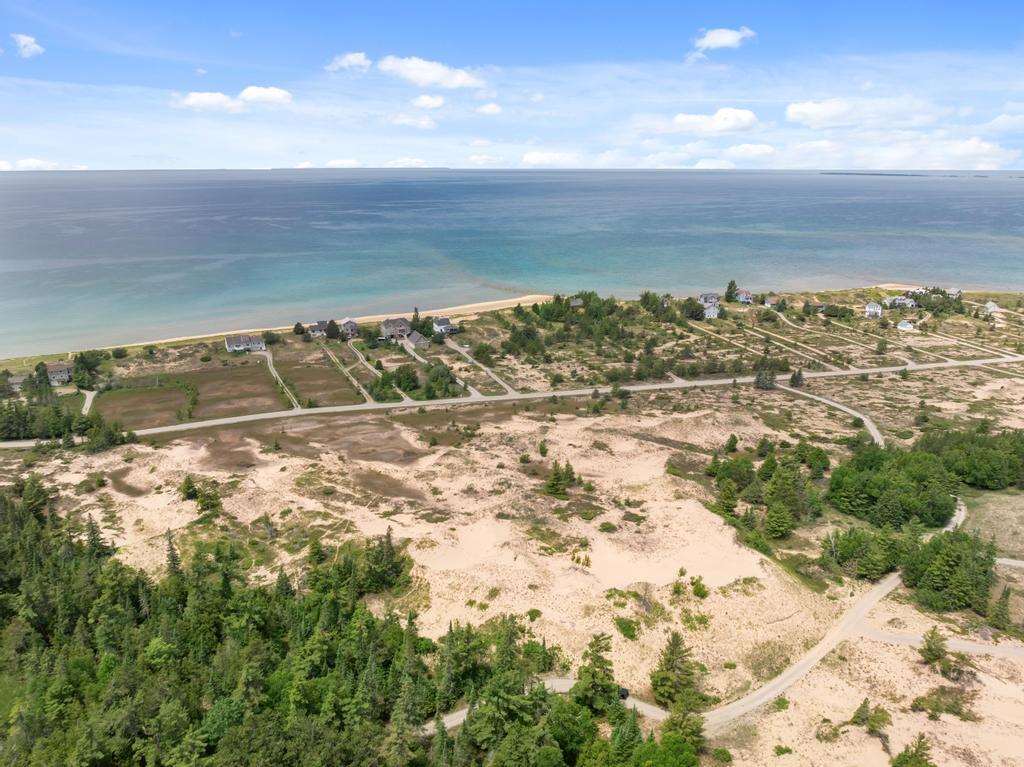 3645 Sturgeon Bay Shore Trail Harbor Springs MI 49740