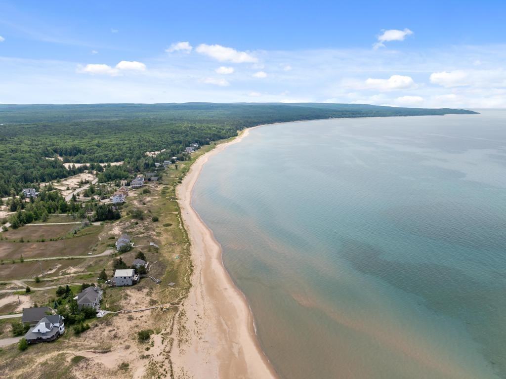 3645 Sturgeon Bay Shore Trail Harbor Springs MI 49740