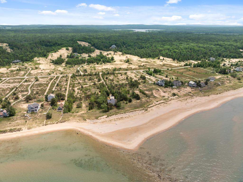 3645 Sturgeon Bay Shore Trail Harbor Springs MI 49740