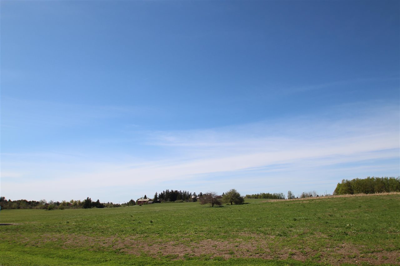 1868 Farm View Lane Petoskey MI 49770