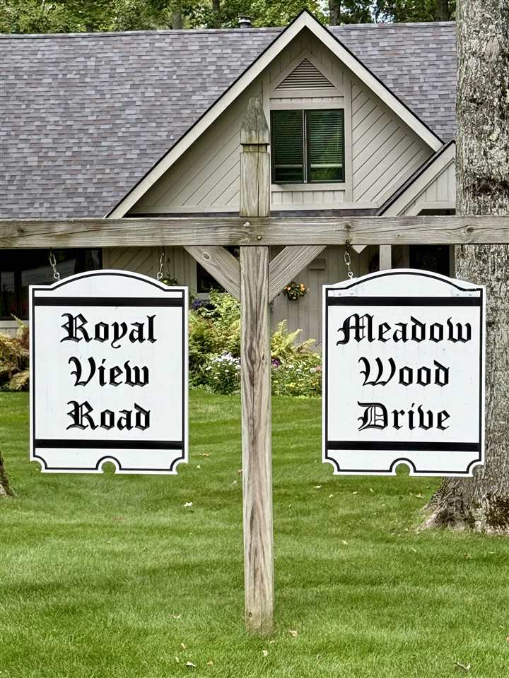 86 Meadow Wood Drive Harbor Springs MI 49740