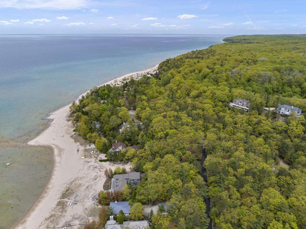 8385 Seven Mile Point Court Harbor Springs MI 49740