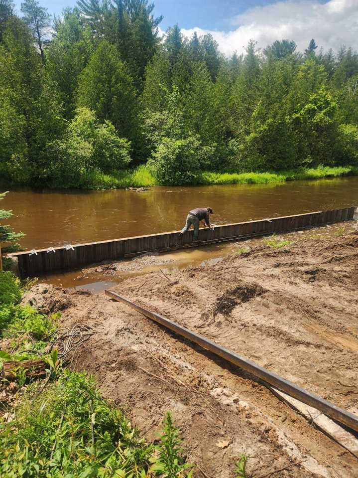 6647 Barbara Avenue Indian River MI 49749