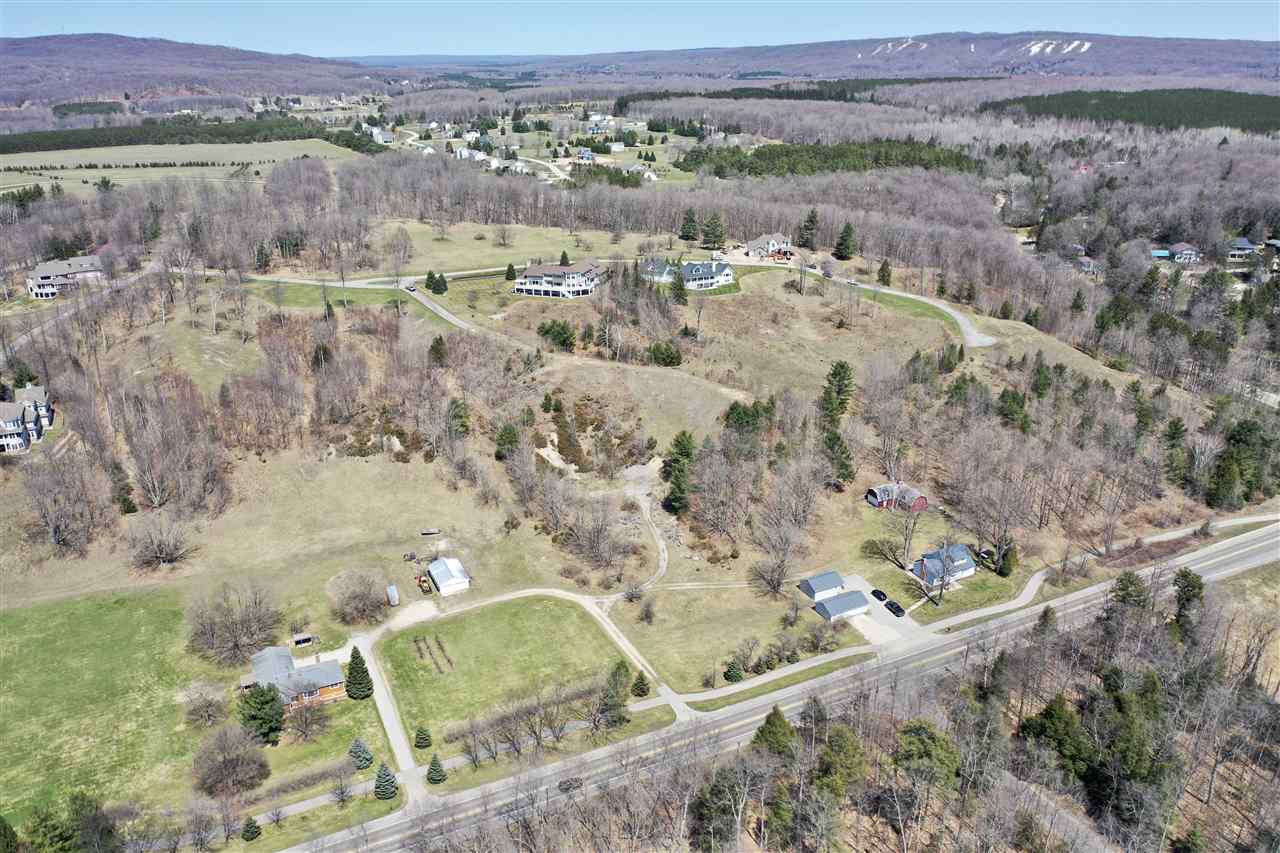 8167 East Ridge Road Harbor Springs MI 49740