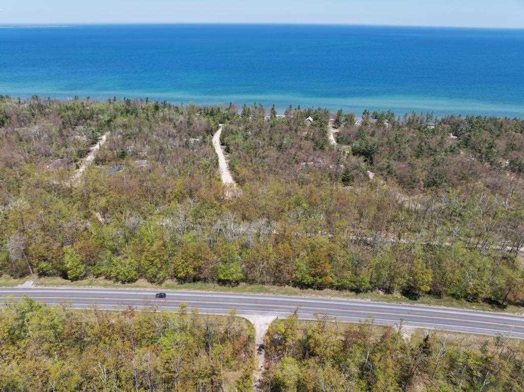 8724 U.s 23 Highway Cheboygan MI 49721