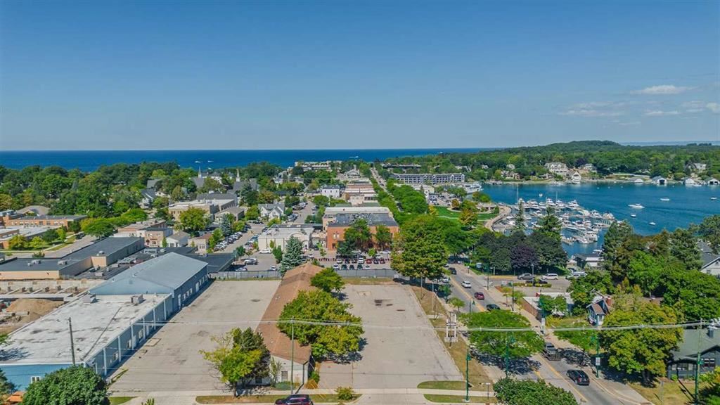 101 W Hurlbut Charlevoix MI 49720