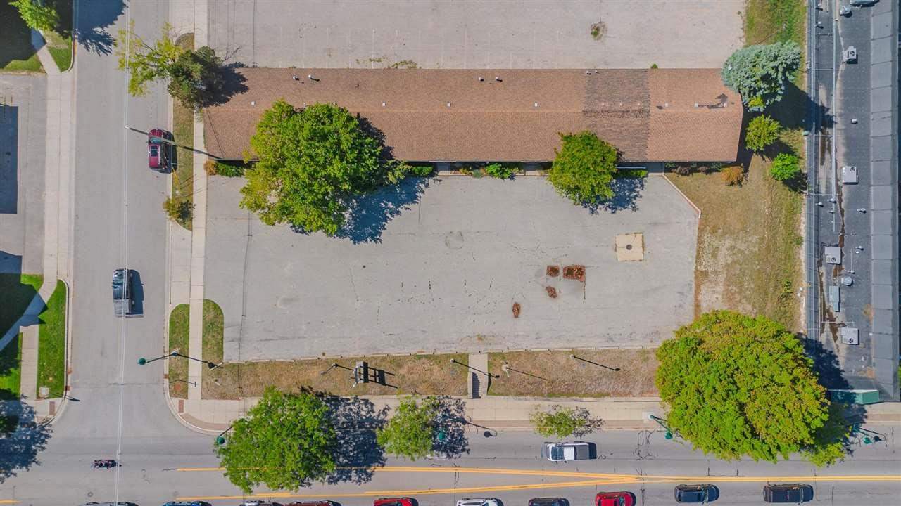 101 W Hurlbut Charlevoix MI 49720