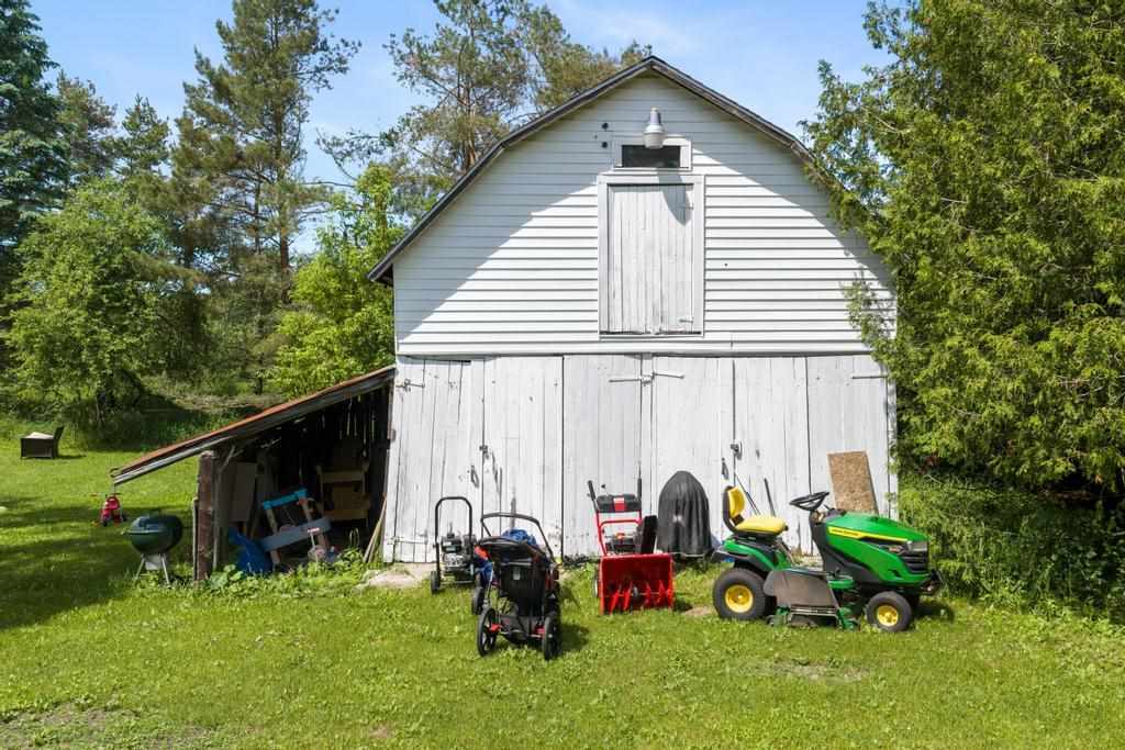2978 Intertown Petoskey MI 49770