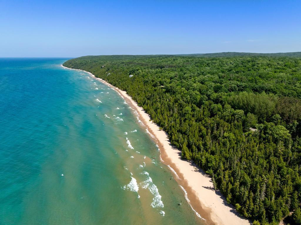 3929 Topside Drive Harbor Springs MI 49740