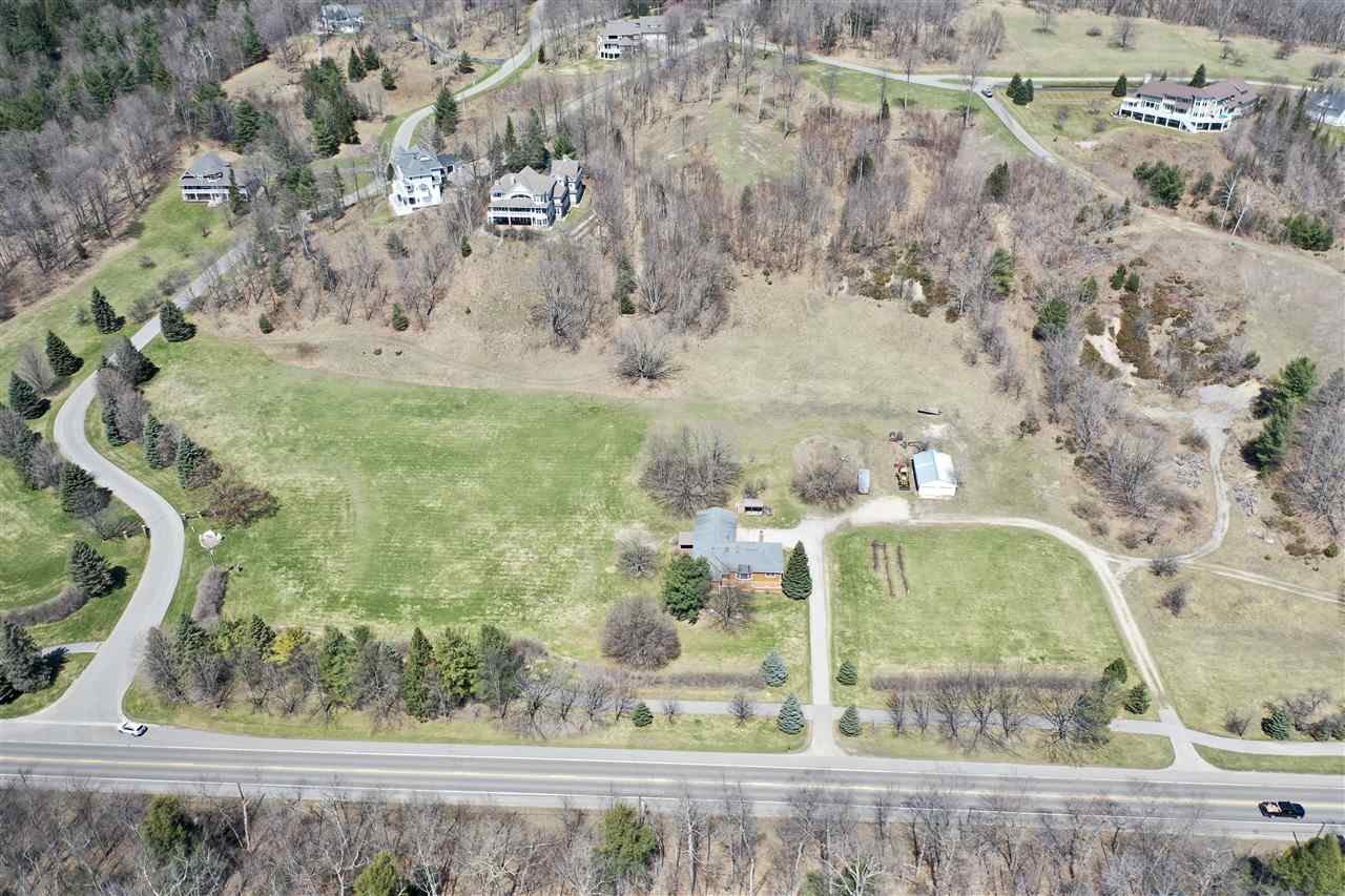 8084 Broken Ridge East Harbor Springs MI 49740