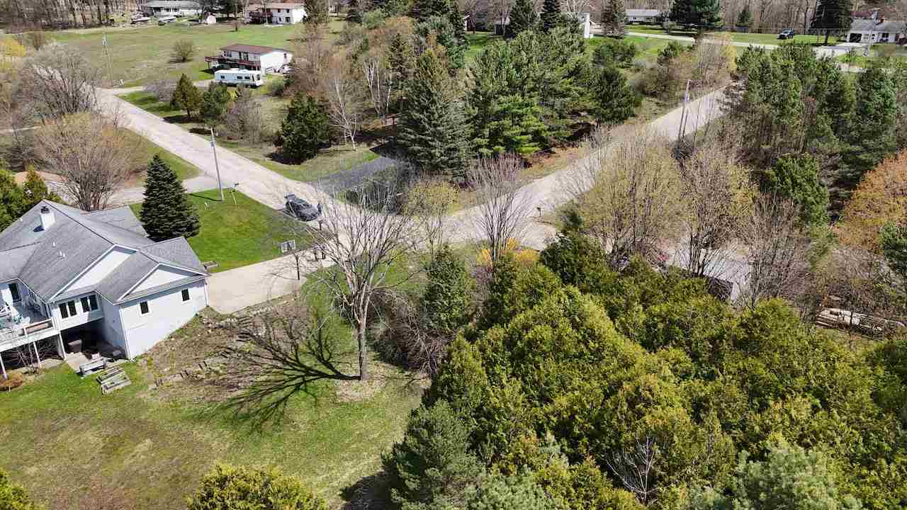 120 Lakeview Drive East Jordan MI 49727