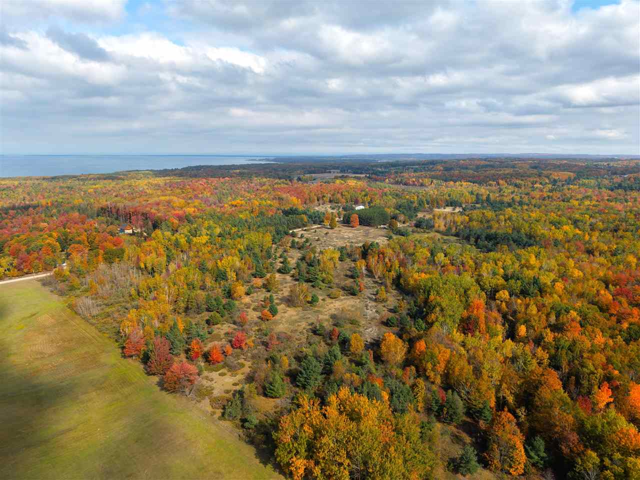 4722 State Road & 147 Acres V/l Division Harbor Springs MI 49740