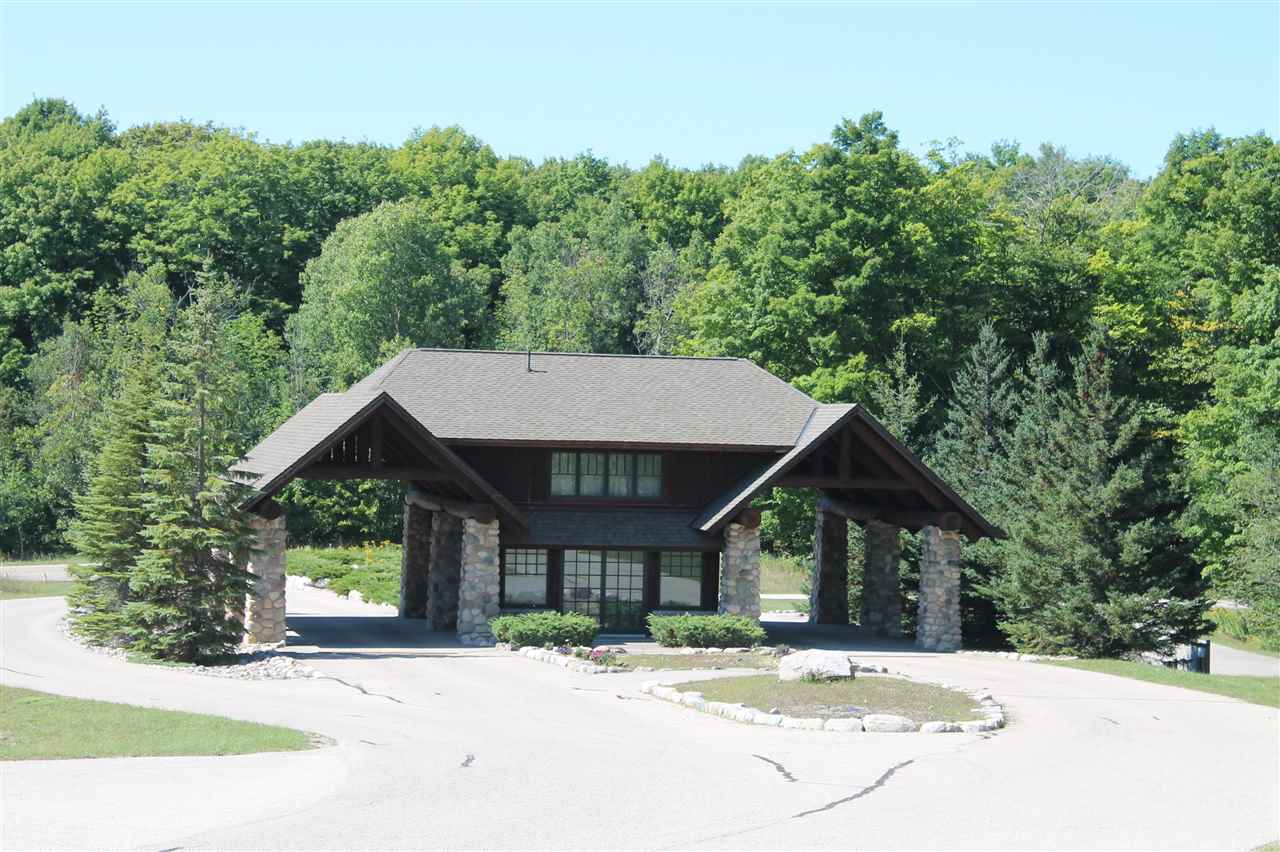 328 Pleasant Ridge Drive Harbor Springs MI 49740
