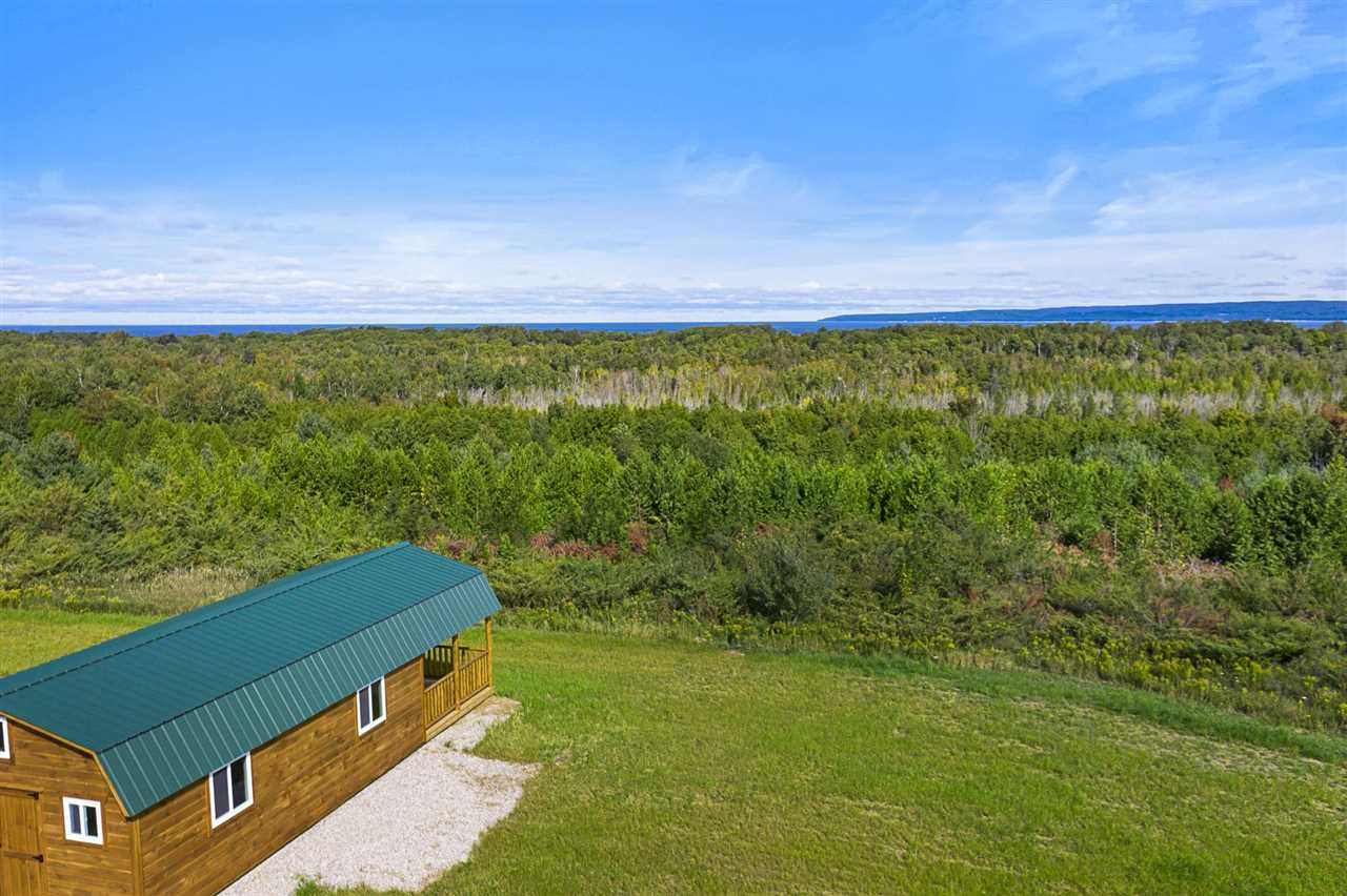 7341 Upper Bayshore Road Petoskey MI 49720-0000
