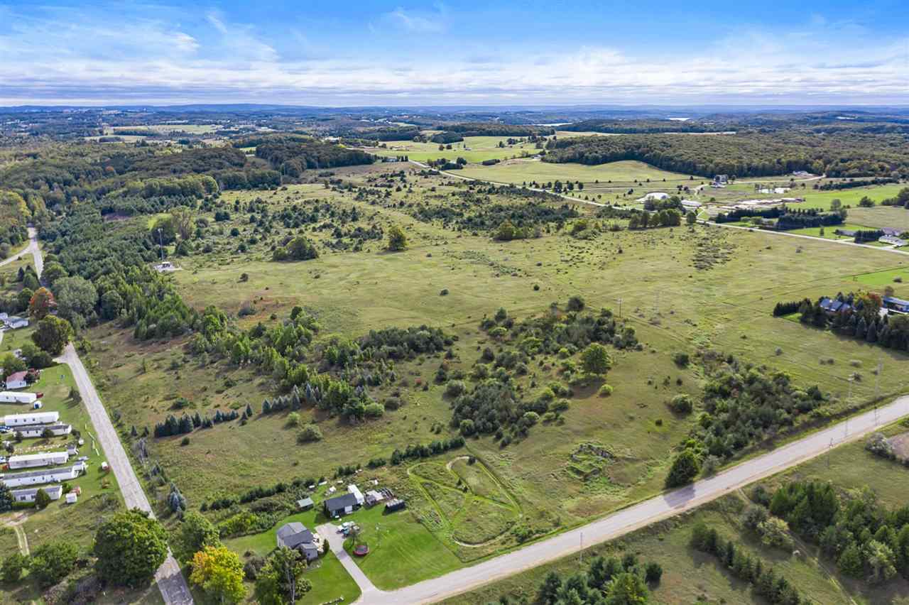 7341 Upper Bayshore Road Petoskey MI 49720-0000
