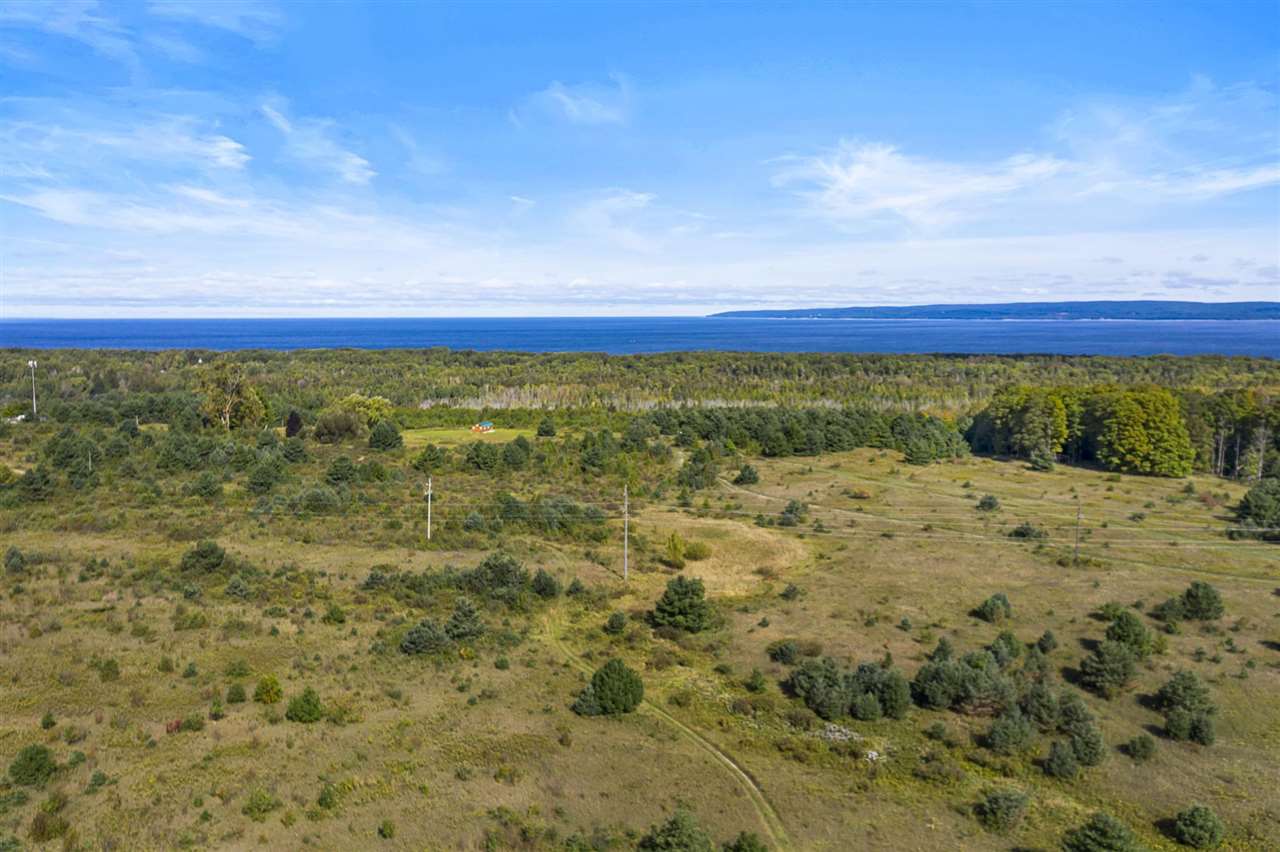 7341 Upper Bayshore Road Petoskey MI 49720-0000