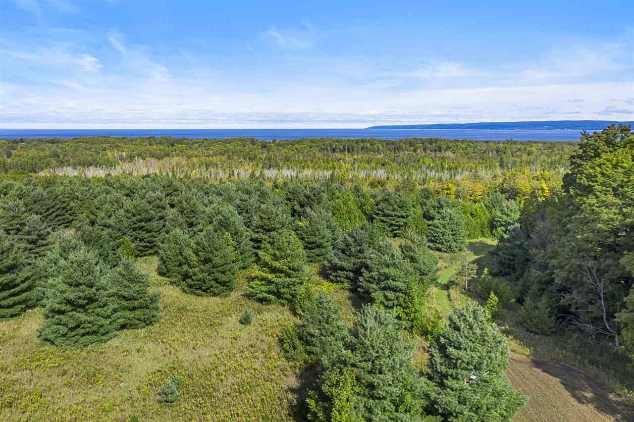 7341 Upper Bayshore Road Petoskey MI 49720-0000
