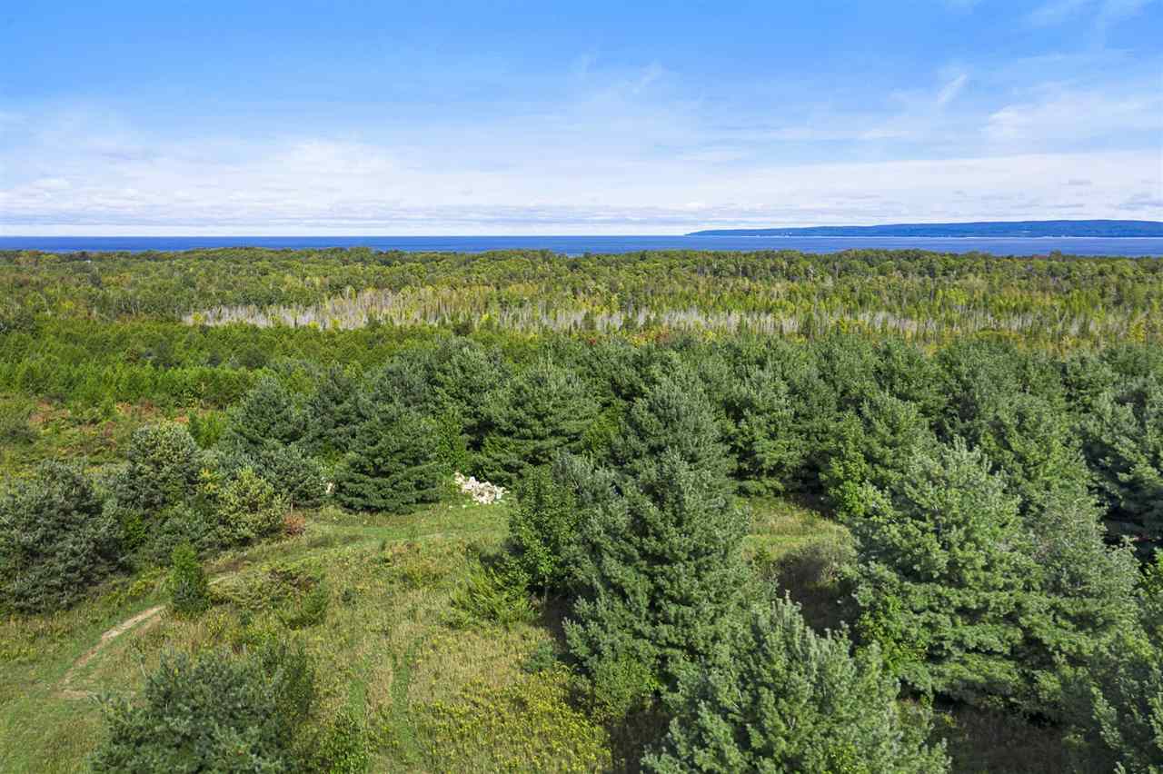 7341 Upper Bayshore Road Petoskey MI 49720-0000