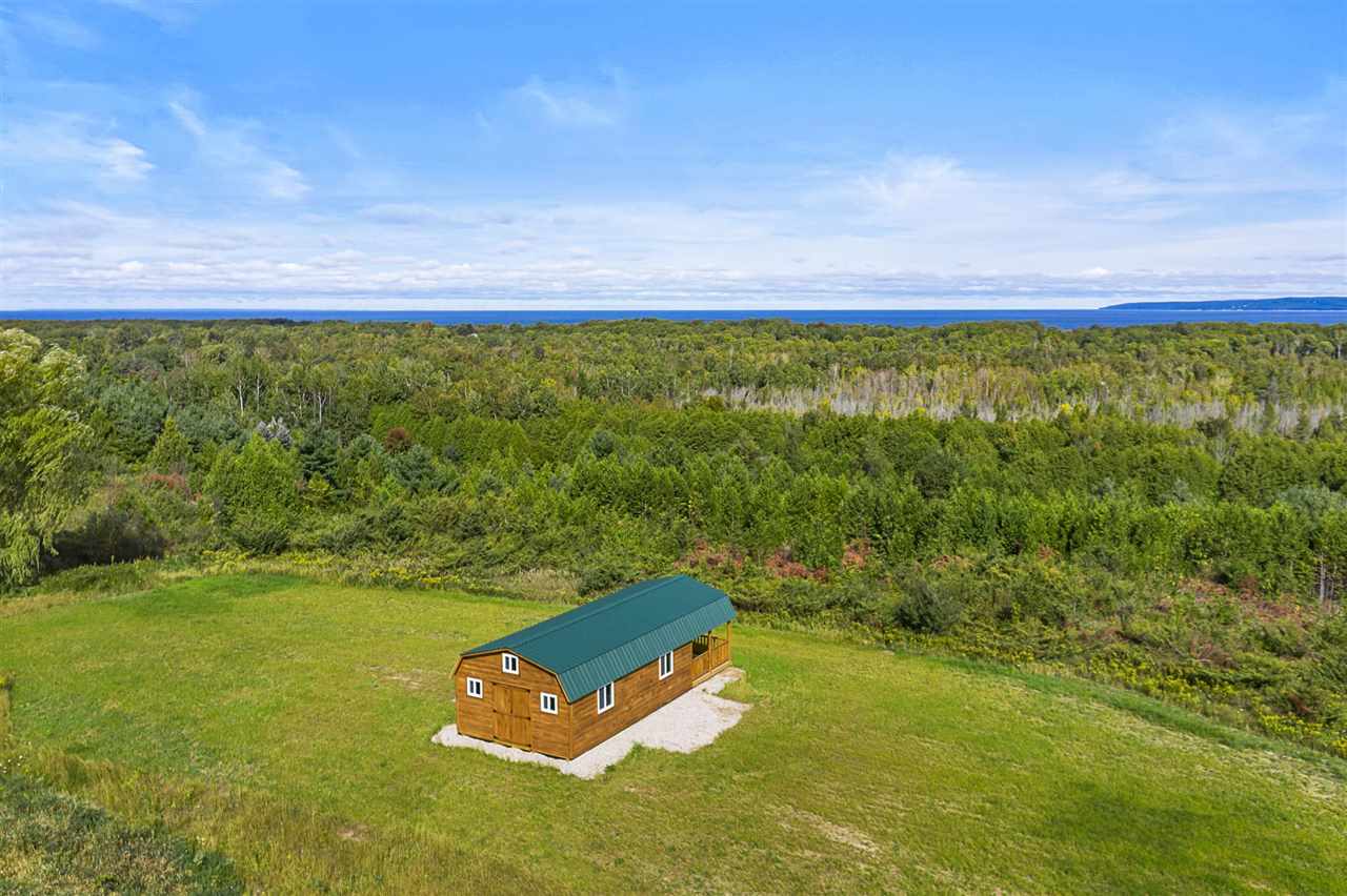 7341 Upper Bayshore Road Petoskey MI 49720-0000