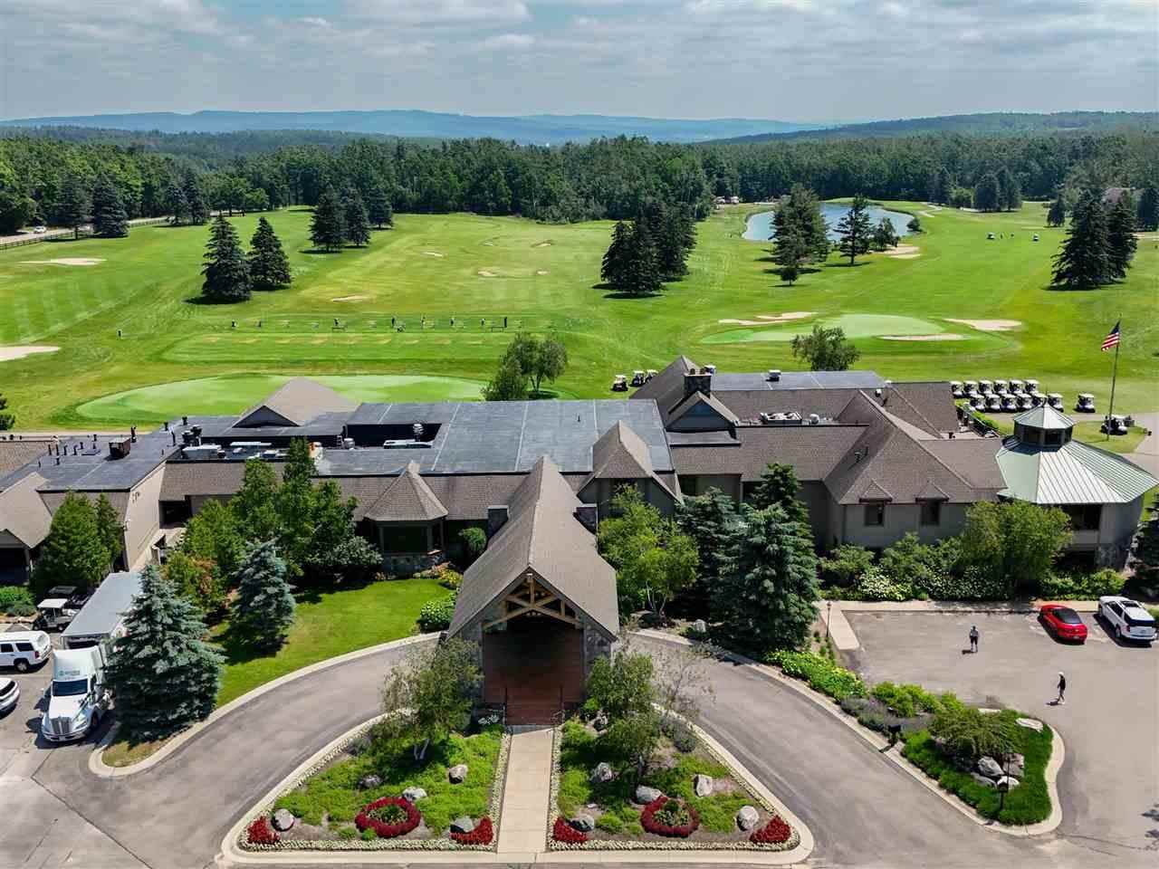 2807 Greenbriar Harbor Springs MI 49740