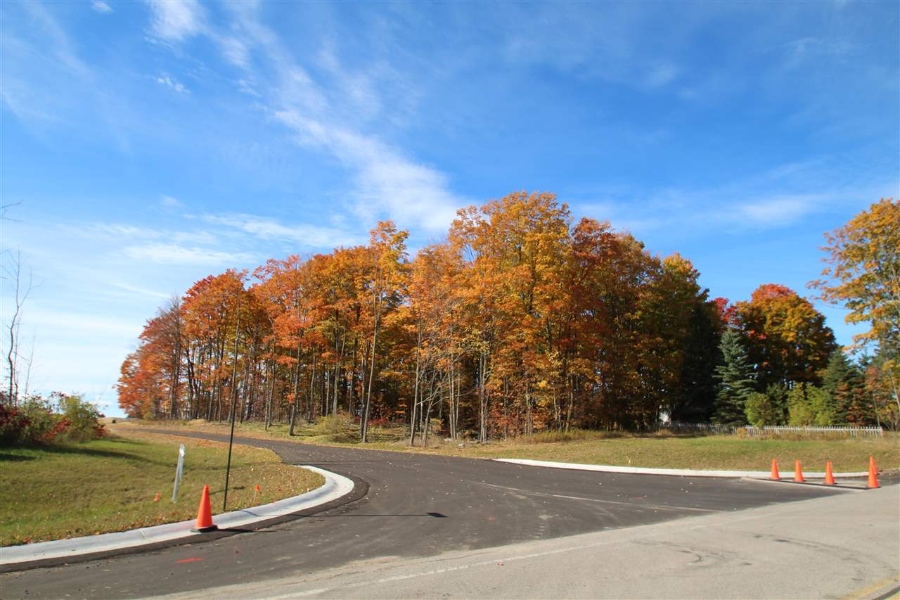 1960 Farm View Lane Petoskey MI 49770