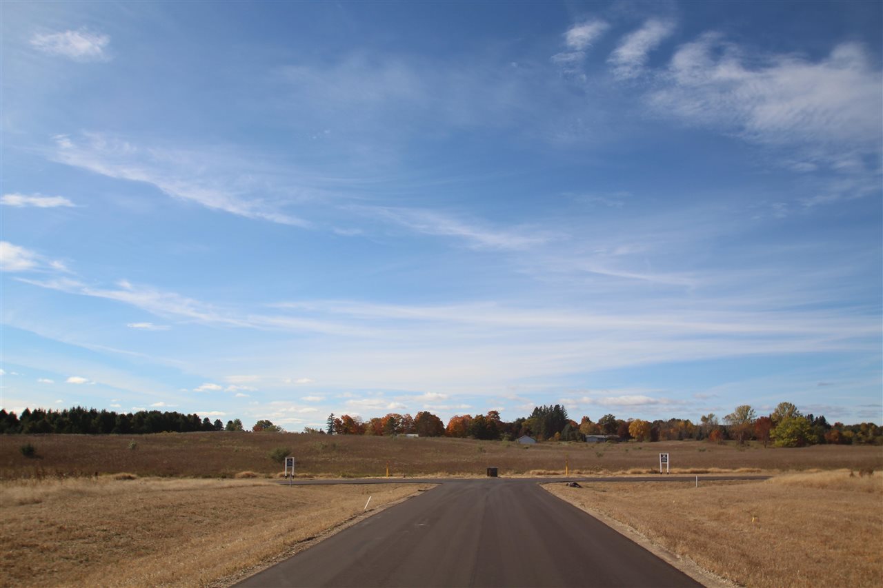 1960 Farm View Lane Petoskey MI 49770