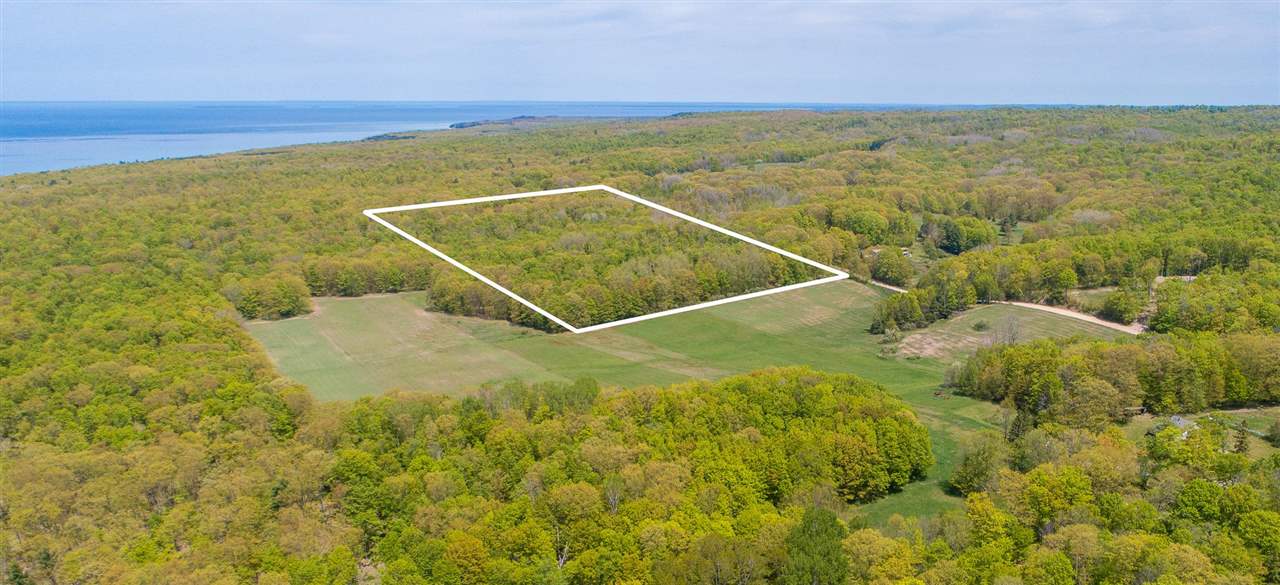 9400 W Robinson Road Harbor Springs MI 49740