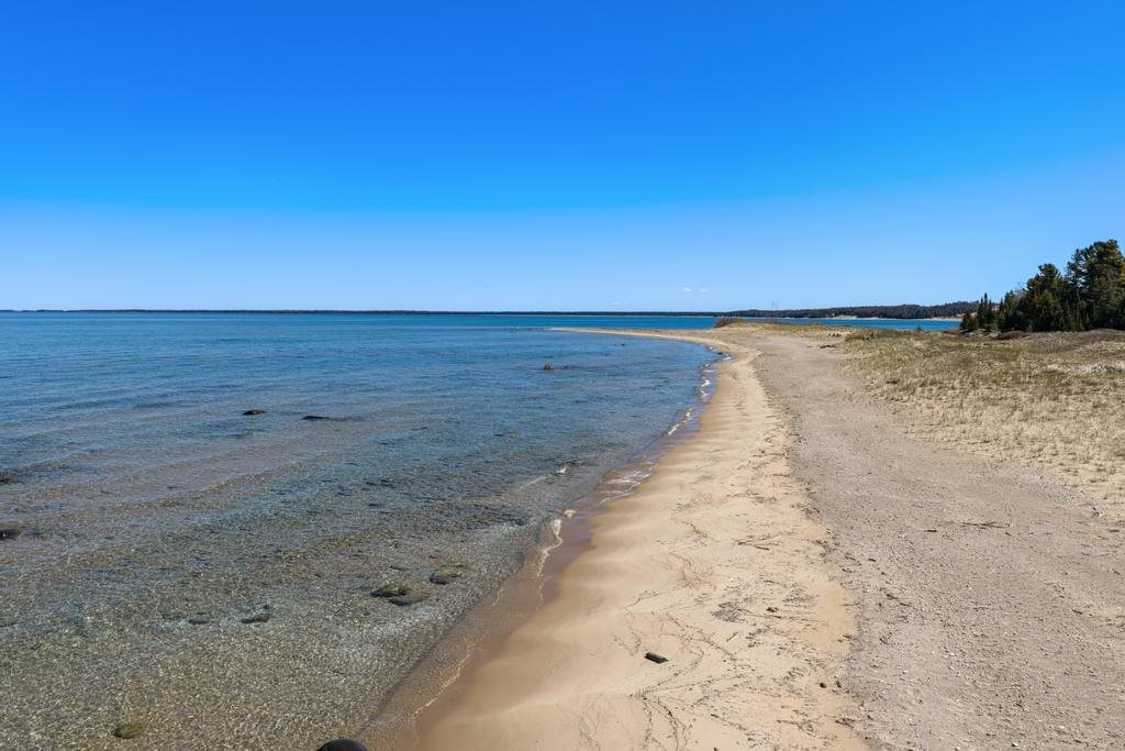 8815 Sturgeon Bay Drive Harbor Springs MI 49740