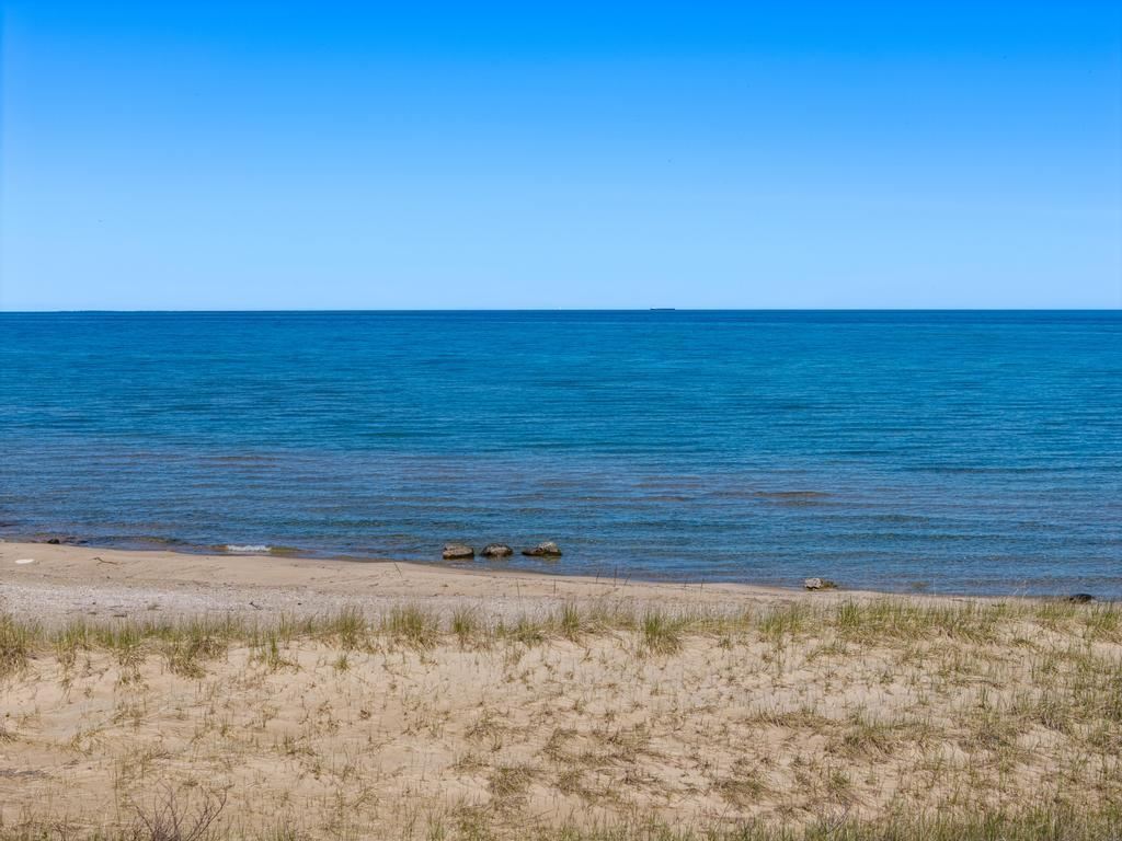 8815 Sturgeon Bay Drive Harbor Springs MI 49740