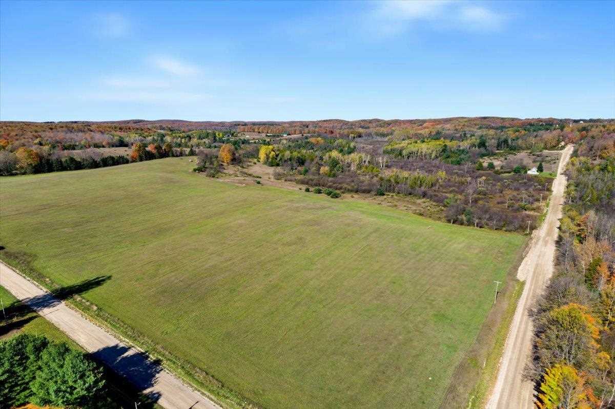 Tbd Lacroix East Jordan MI 49727