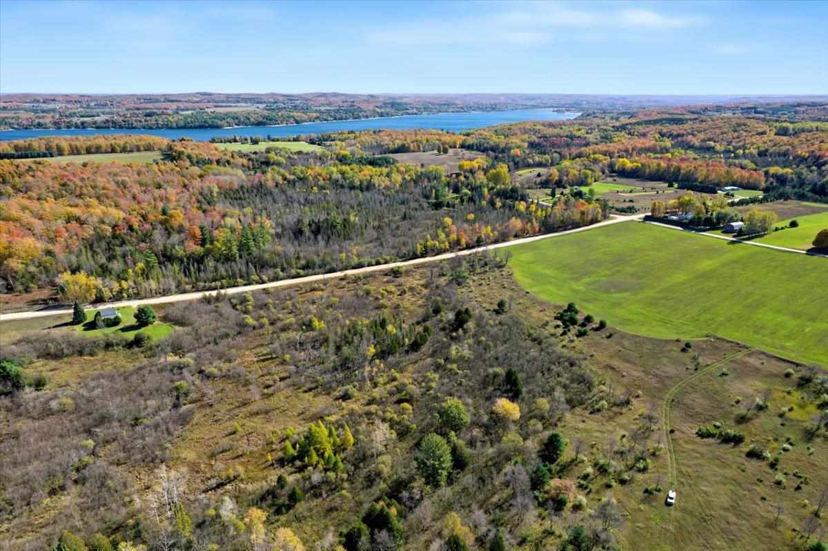 Tbd Lacroix East Jordan MI 49727