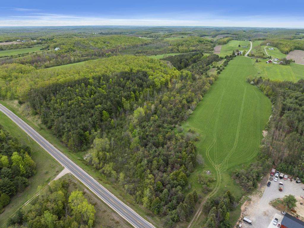 15210 Ferry Road Charlevoix MI 49720